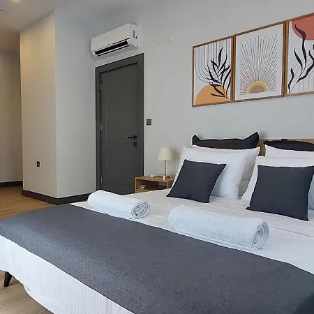 Appartamento New Flat With Big Living Spaces 3 Near By Lara